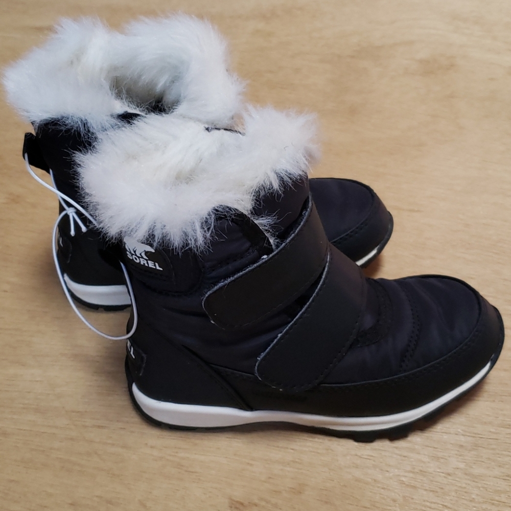 Sorel Whitney II  Strap little kids snow boots